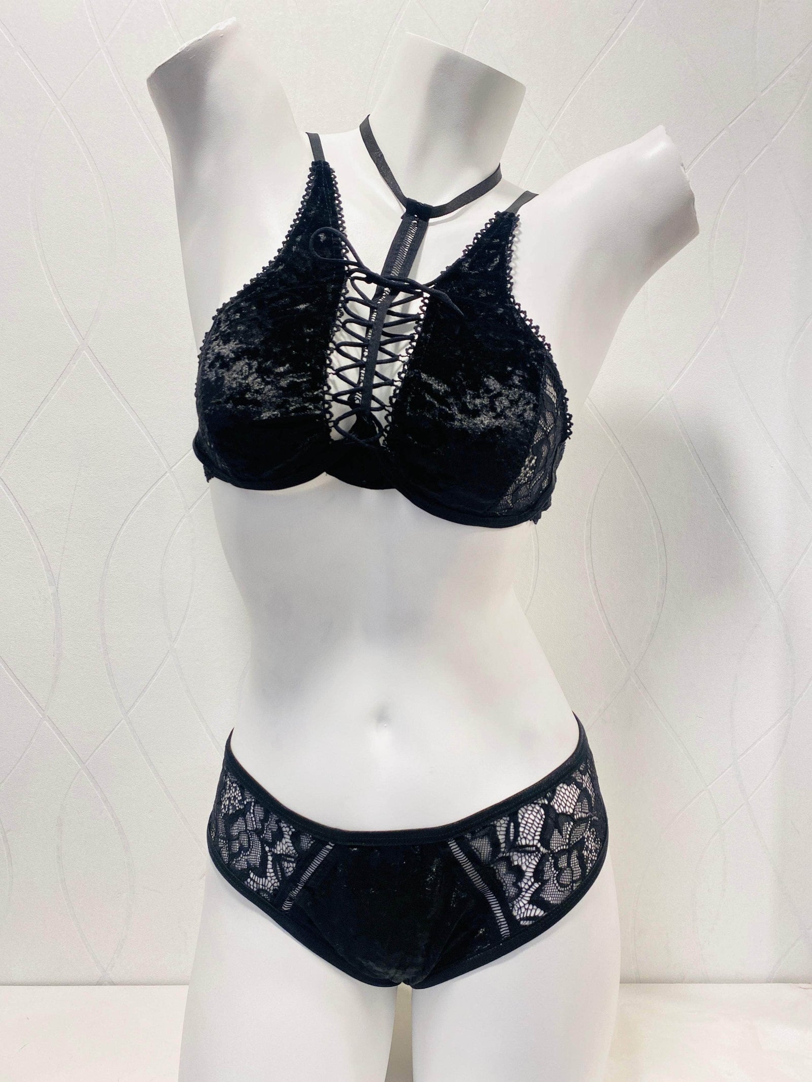 Conjunto Mini Arnes Tiras Negro